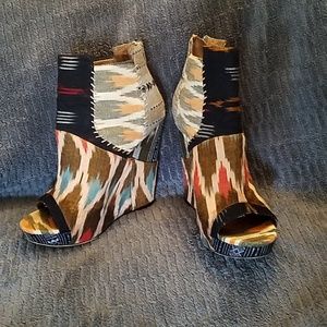 Julian Louie by Aldo *very rare* Size 9